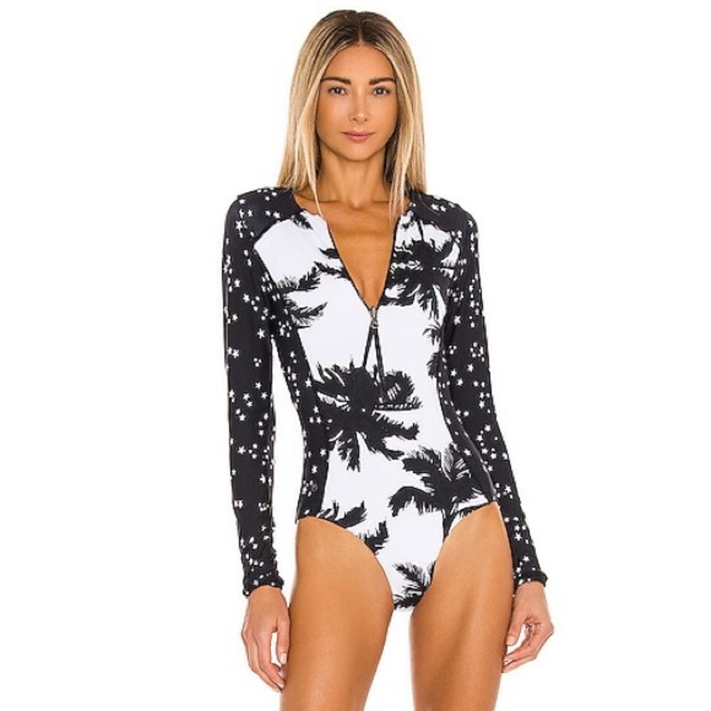 Cocoa Skies Triton One Piece in Black
Maaji